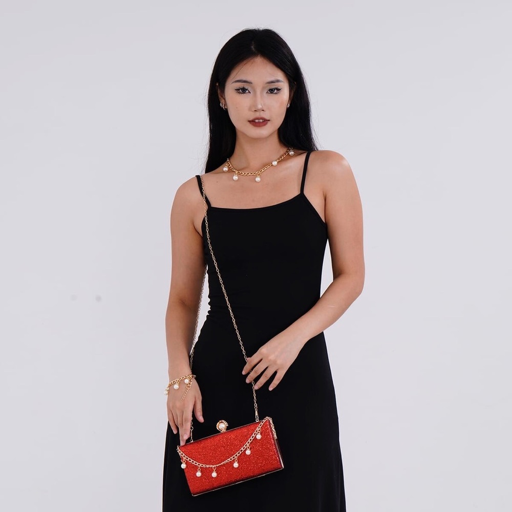 Red Sparkling Clutch Bag, Pearl Station Bracelet and Necklace - Picture 2 of 7